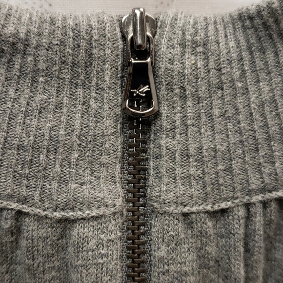 Kenneth Cole high neck Sweater Blouse - Medium - Picture 5 of 10